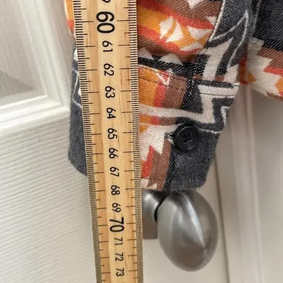 Levi's - Oversized Baggy Navajo Long Sleeve Shirt - Grey / Orange - XL - Picture 8 of 10